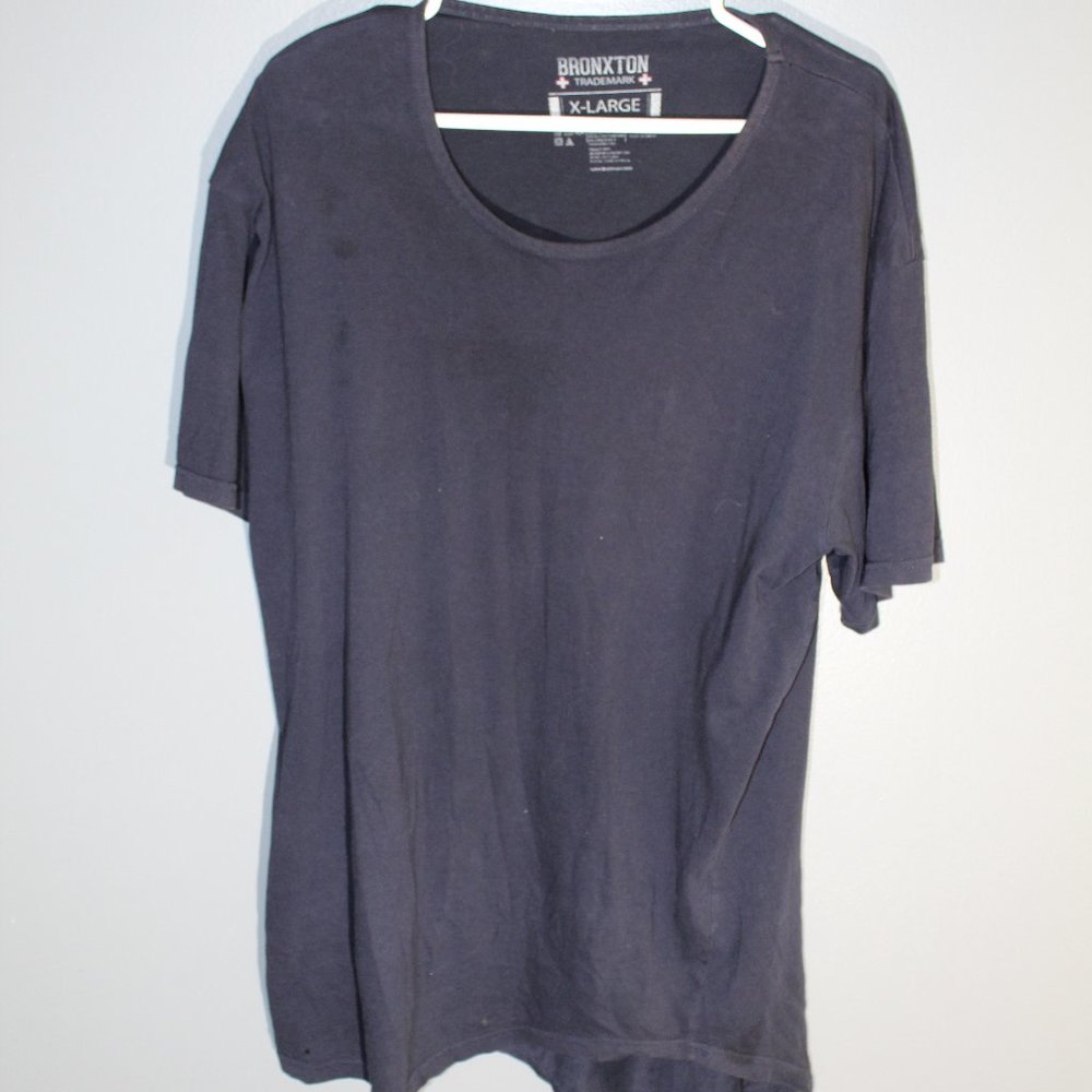 XL Bronxton Trademark Deep Crewneck BLK Tee